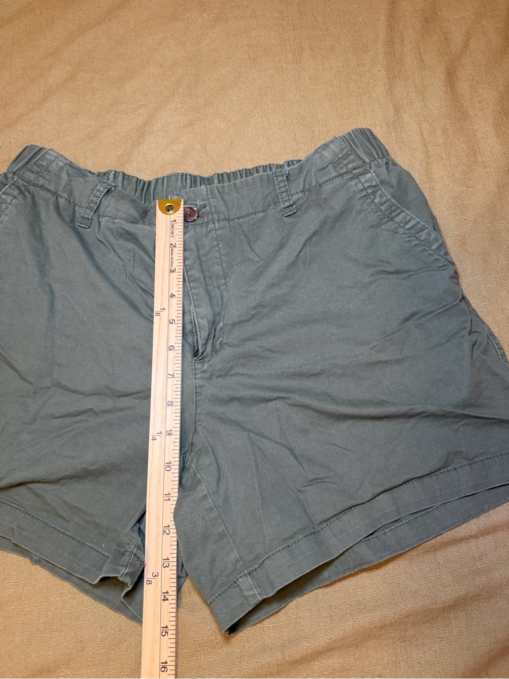 Old Navy Women's greeb OG Chino Shorts - Picture 3 of 6